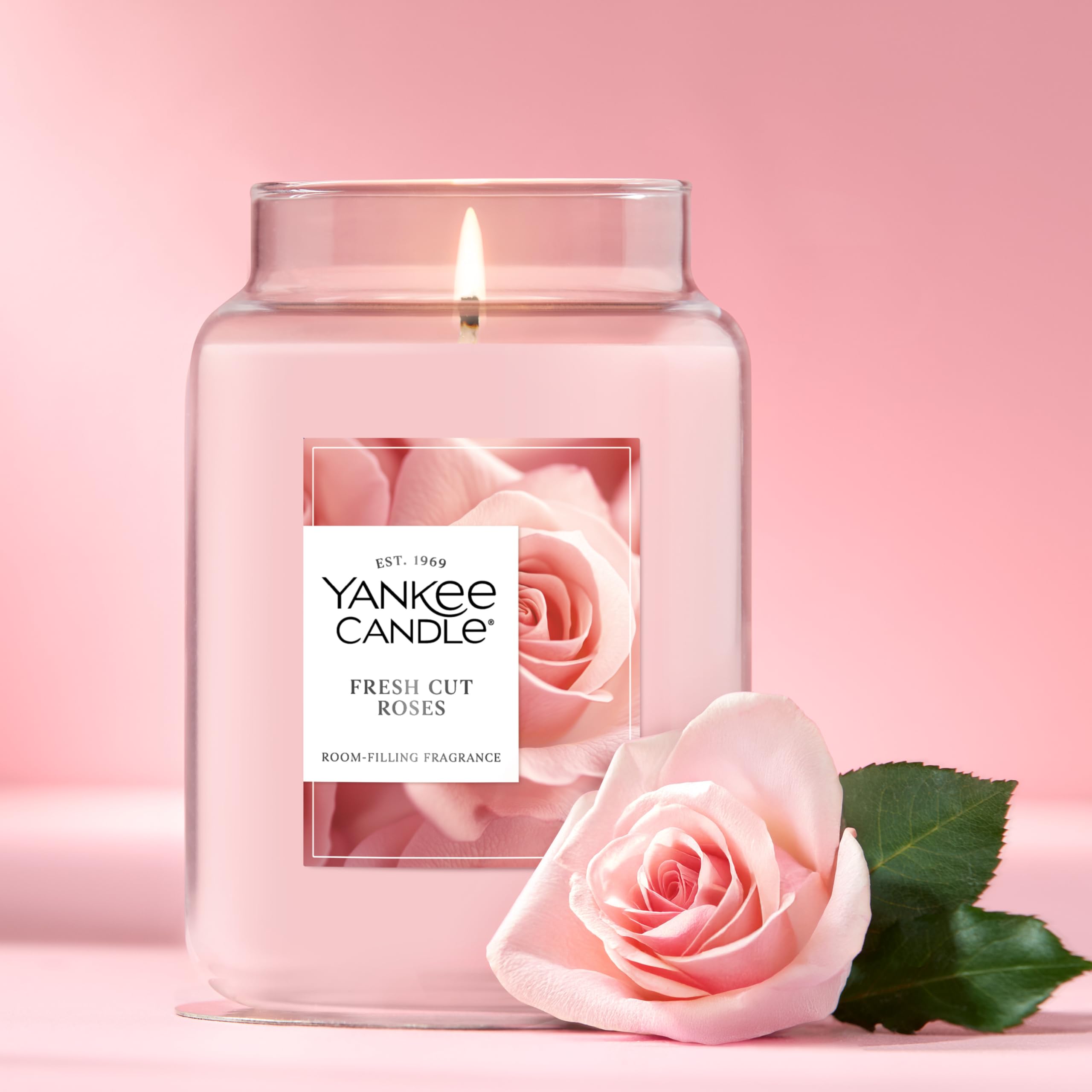 Yankee Candle Lemon Lavender Scented Candle, 22oz Large Jar with up to 150 Hour Burn Time, Giftable, Birthdays